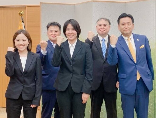 社長と研究員２名が佐賀県知事を訪問しました